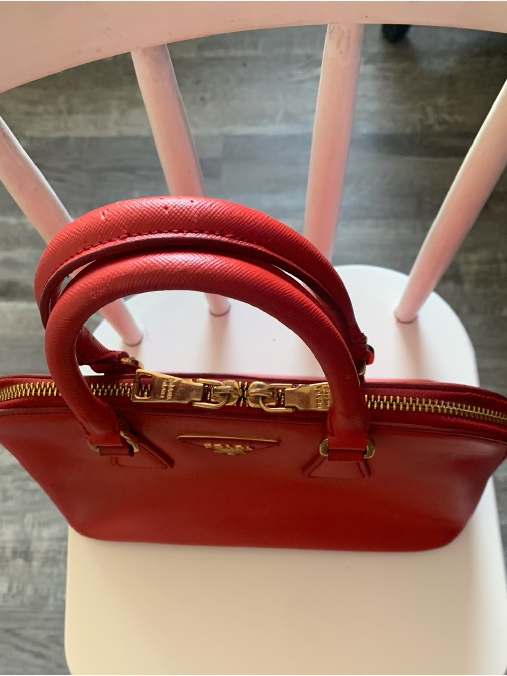PRADA - Picture 5 of 6